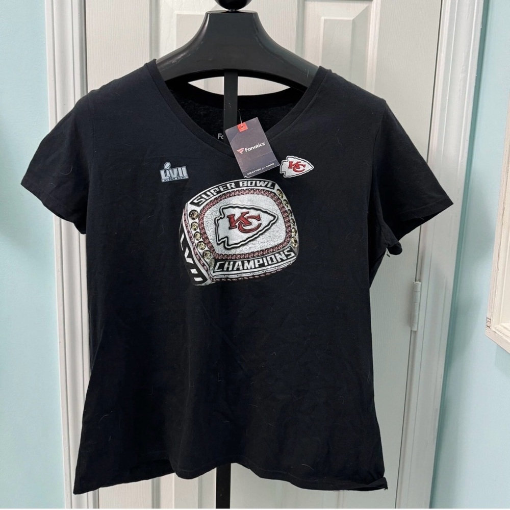 NWT Fanatics NFL Kansas City Chiefs Women's XL LVII Super Bowl Champions T-shirt